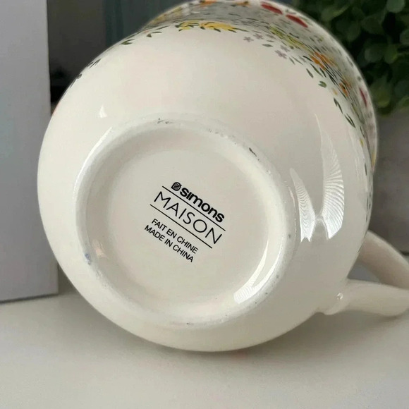 Simons Maison Set of Two Floral Pattern Porcelain Mugs - Picture 7 of 8